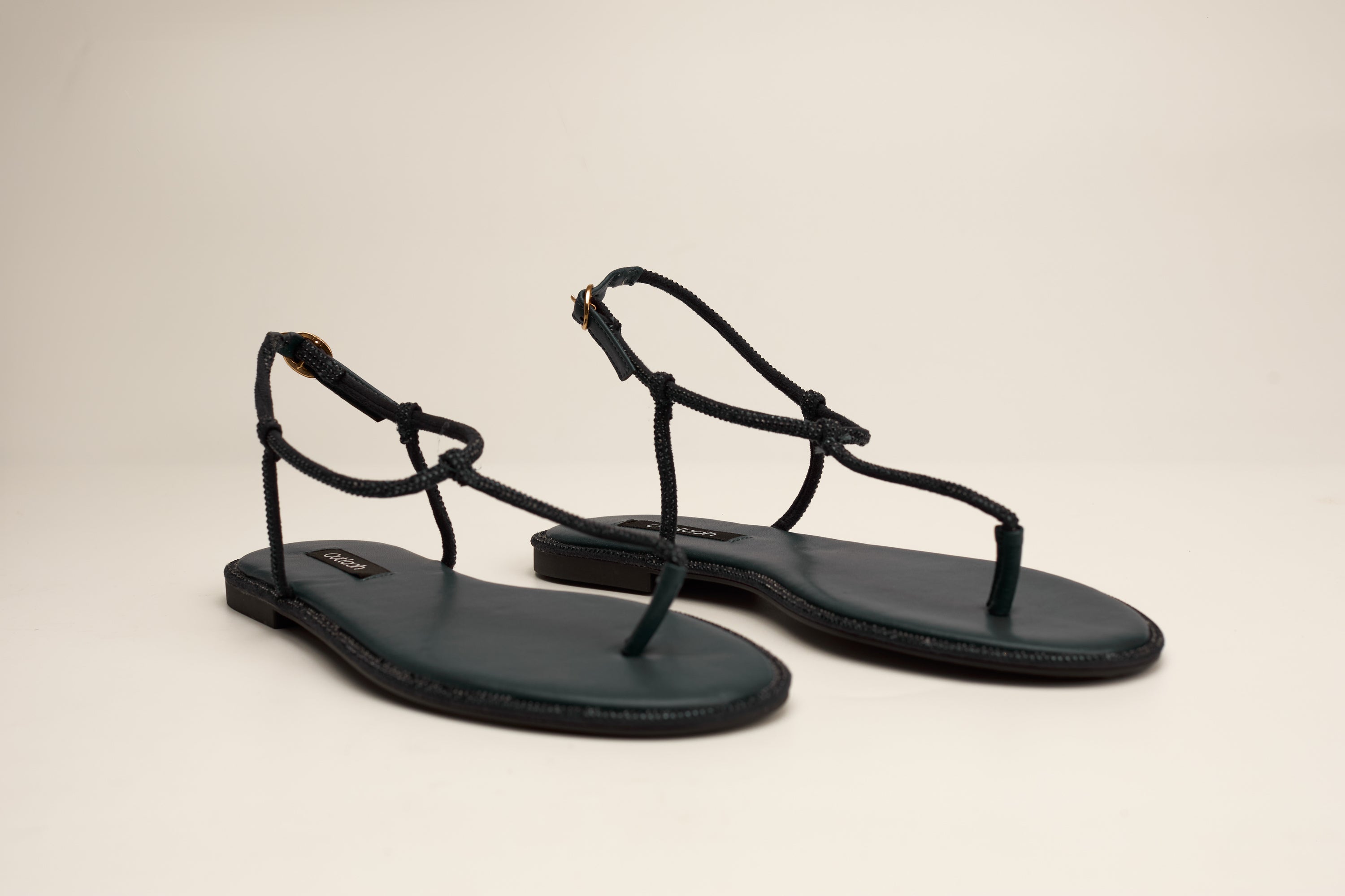 NOVA SANDALS IN BLACK