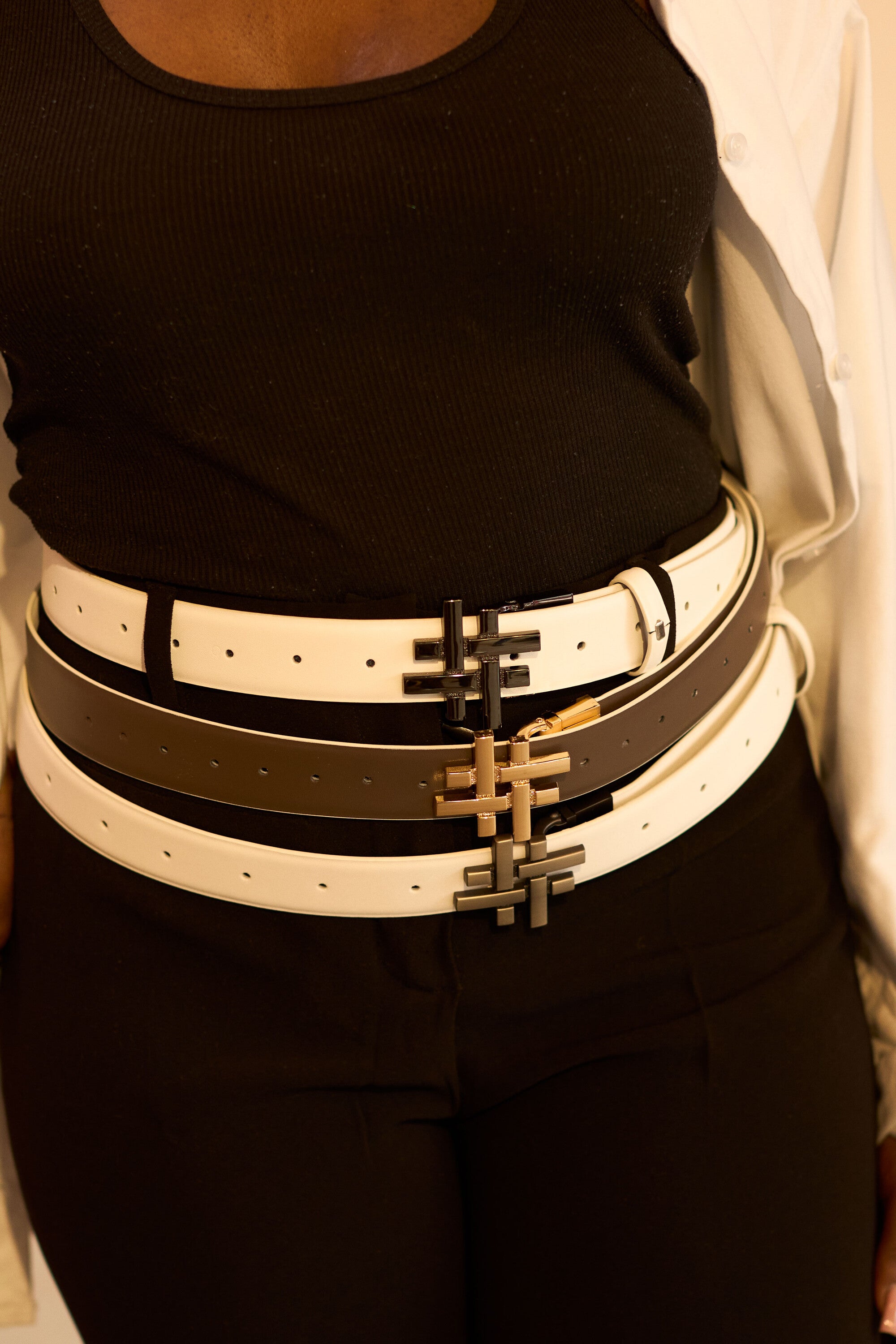 Reversible Belt in SOLID WHITE/SOLID DARK BROWN